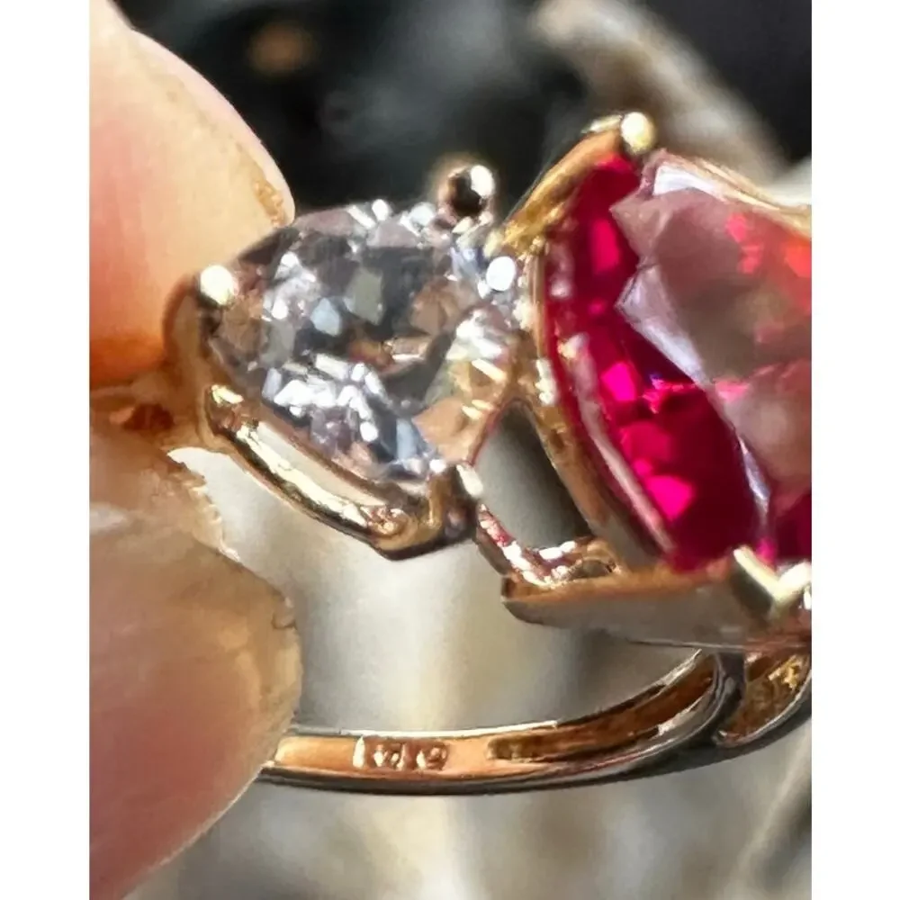10K Gold Heart Red Stone Ring White Topaz Accent Size 6.75 2.19g